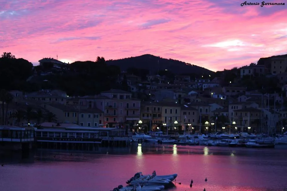 La Pianotta Sulla Spiaggia Porto Azzurro